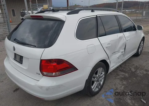 2014 Volkswagen Jetta Sportwagen 2.0L Tdi z USA, uszkodzony, nr VIN 3VWPL7AJ8EM609344